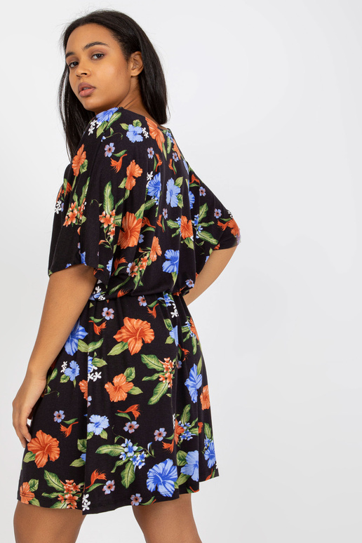 Melna un zila ziedu liela izmēra...