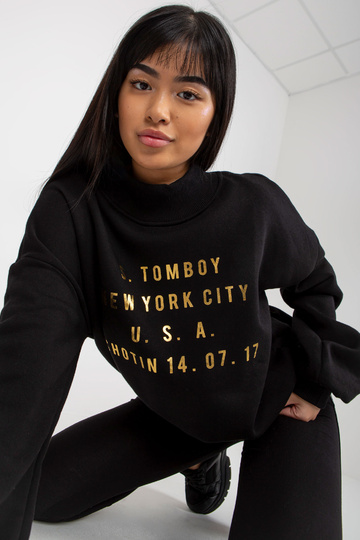 Melns sporta krekls ar... 2