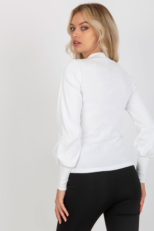 Balta rievota pamata blūze ar platām...