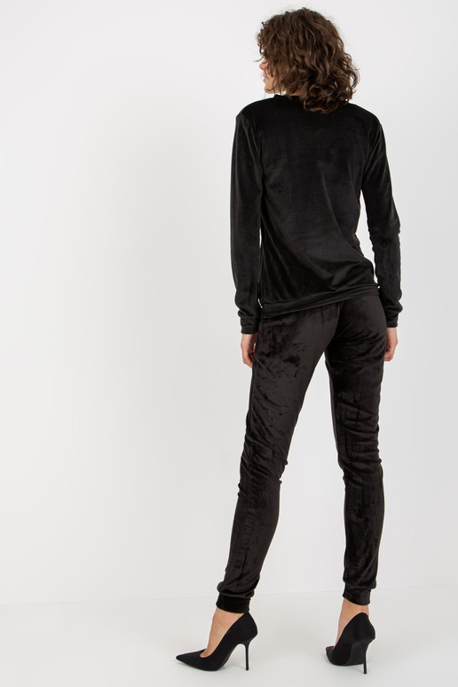 Melns divdaļīgs velūra komplekts ar...