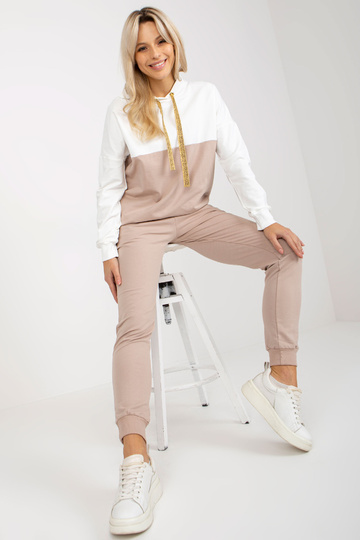 Ekrbēšs divdaļīgs sporta...