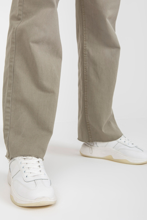 Khaki damskie spodnie jeansowe z... Khaki damskie spodnie jeansowe z...