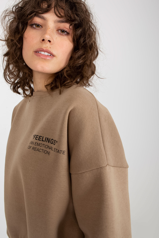 Tumši bēšs īss džemperis bez kapuces...