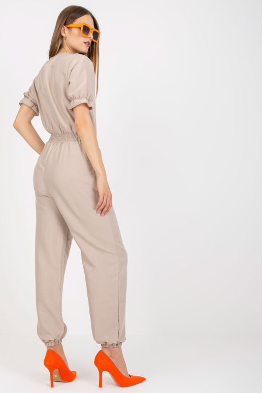 Bēšs vasaras kombinezons ar biksēm...