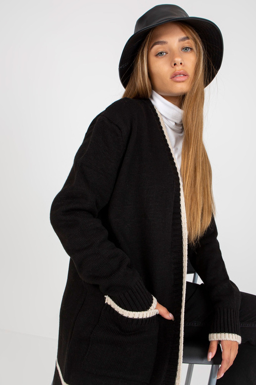 Melns un bēšs garš jaciņš bez...