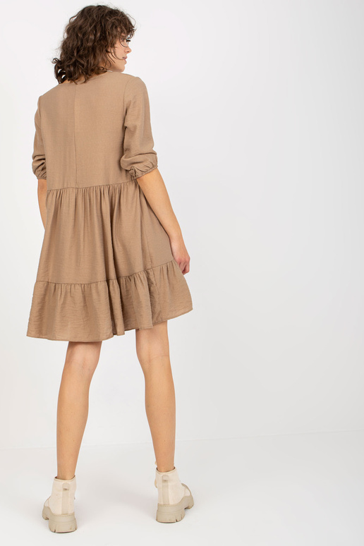 Tumši bēša, brīvi volāni Harly kleita...