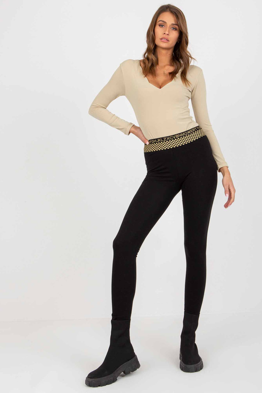 Melni sieviešu ikdienas legingi ar... Melni sieviešu ikdienas legingi ar...