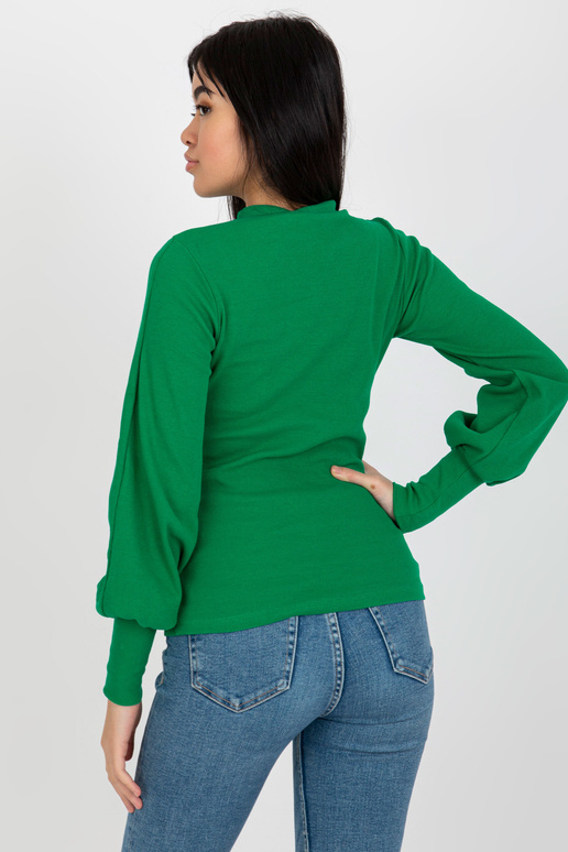 Zaļa rievota pamata blūze ar platām...