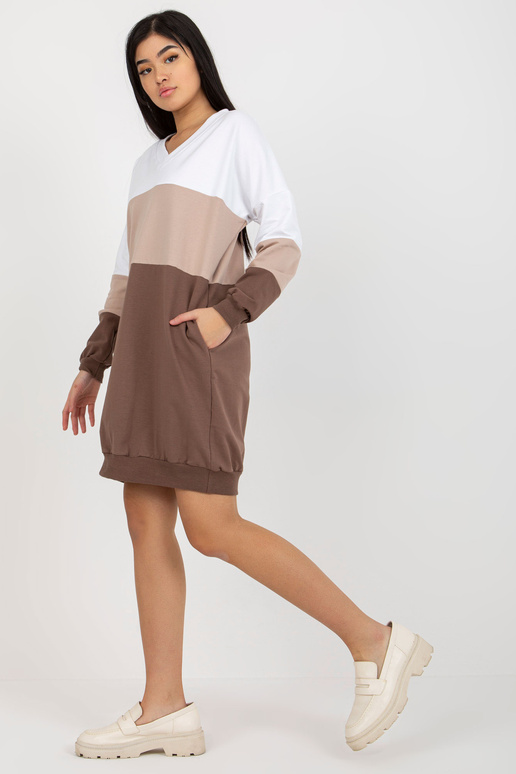 Balta un brūna pamata kleita ar V...