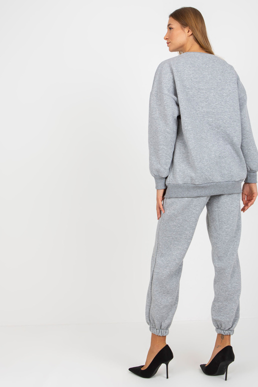 Pelēks divdaļīgs sporta krekla...