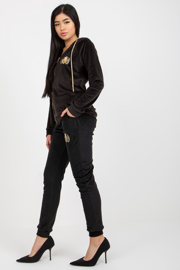 Melns divdaļīgs velūra... 2