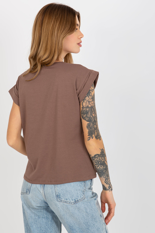 Brūns vienkrāsains pamata T-krekls...