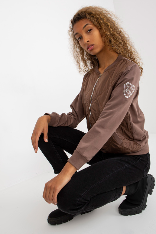 Brūns stepēts bomber džemperis ar RUE... Brūns stepēts bomber džemperis ar RUE...