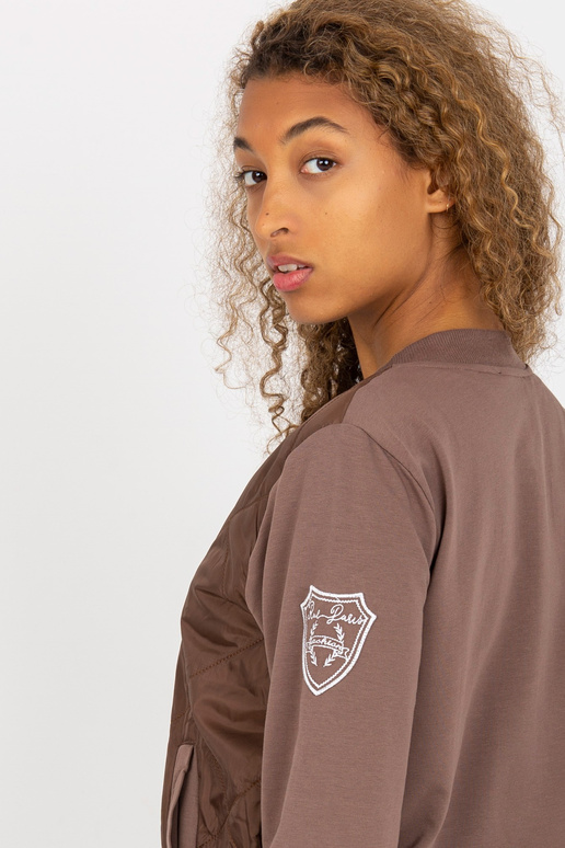 Brūns stepēts bomber džemperis ar RUE... Brūns stepēts bomber džemperis ar RUE...