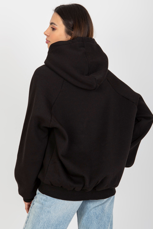 Melns sporta krekls ar kapuci un...