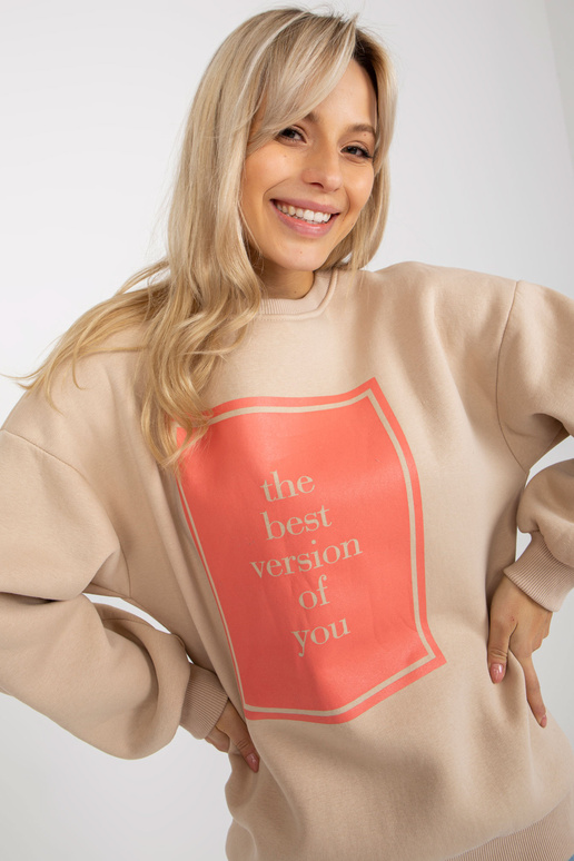 Bēšs oversize džemperis ar apdruku