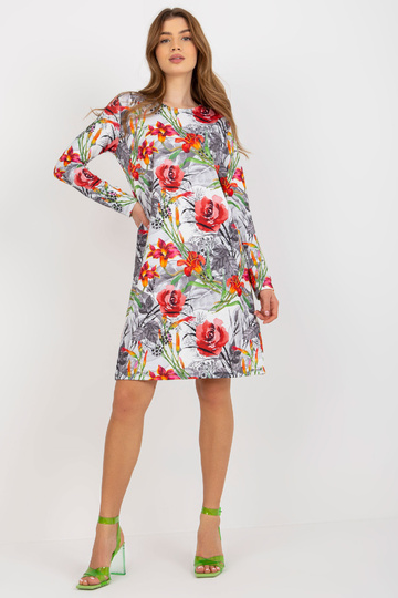 Balta un pelēka, brīva...