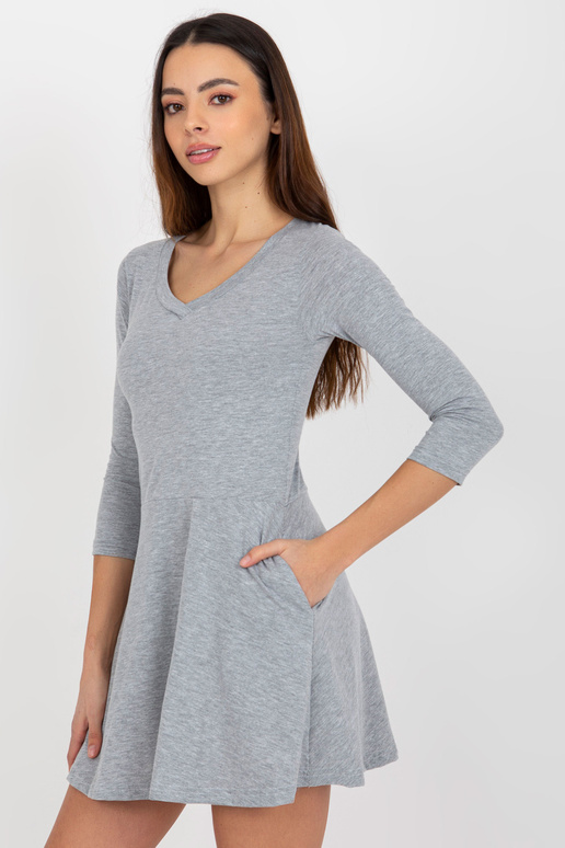 Pelēka mini kleita ar V veida kakla...
