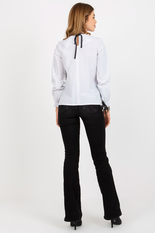 Balta un melna punktveida blūze ar...