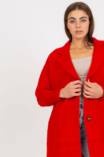 Sarkans sieviešu alpakas... 2