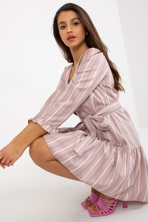 Dirty Pink Minikleid ar Rüsche und Einband