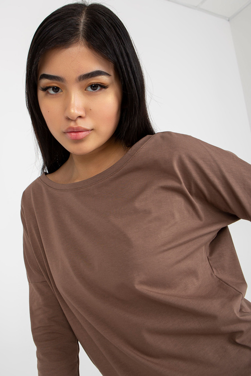 Brūna ikdienas blūze ar rievotu Fionu
