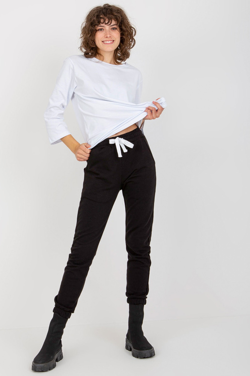 Melns trīsdaļīgs ikdienas komplekts...