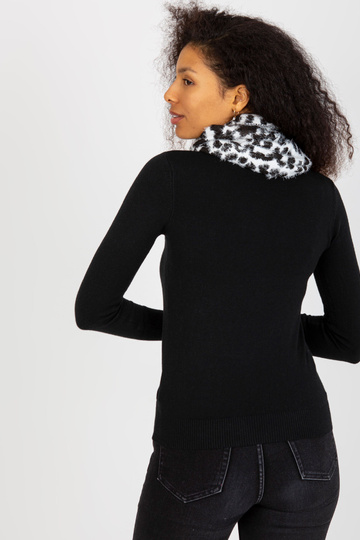 Balts un melns silts...