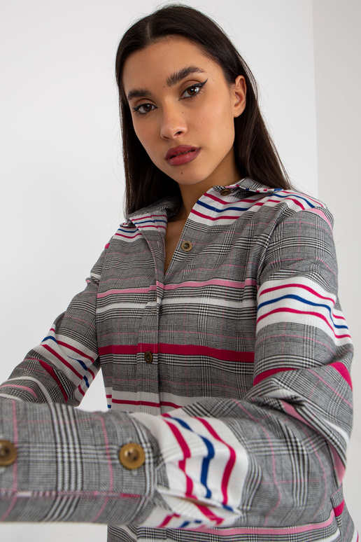 Balts un rozā sieviešu rūtains un...