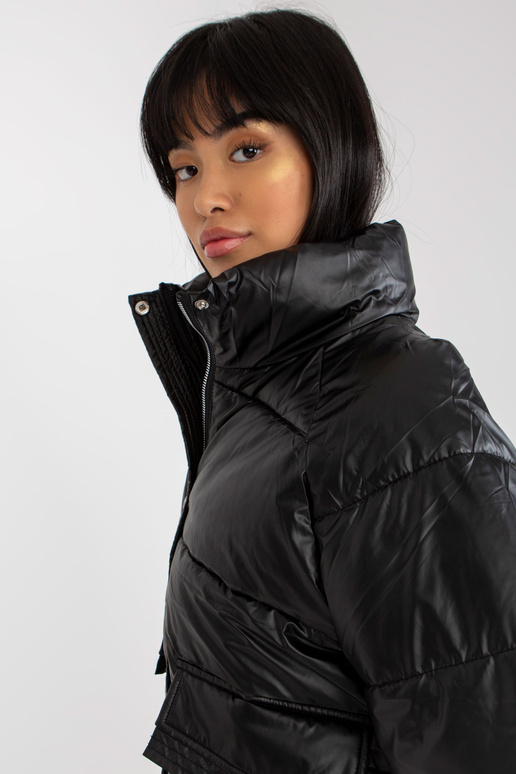 Melna dūnu stepēta ziemas jaka ar... Melna dūnu stepēta ziemas jaka ar...