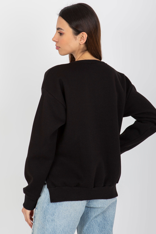 Melns ķengura sporta krekls ar lācīti...