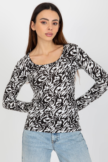 Balta un melna pieguloša... 2