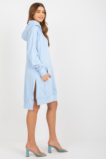 Gaiši zila pamata sporta... 2