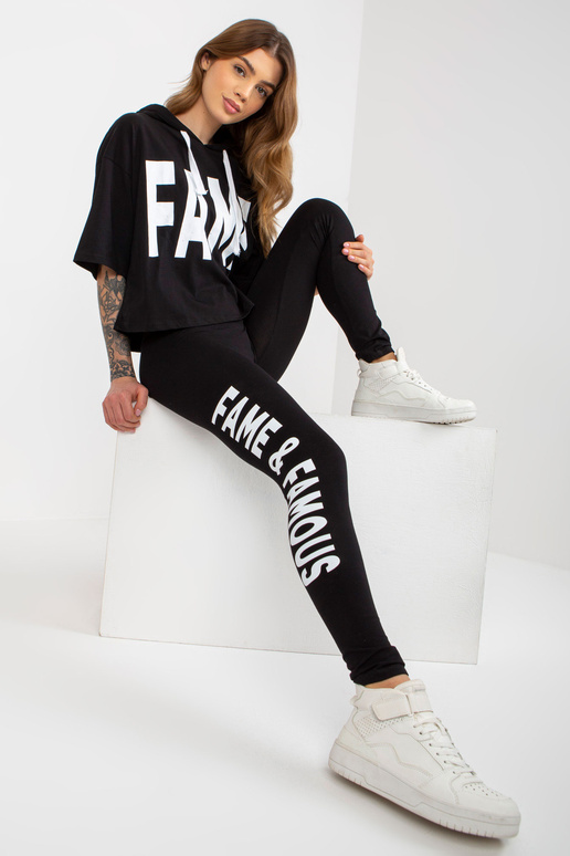 Melns ikdienas komplekts ar legingiem...