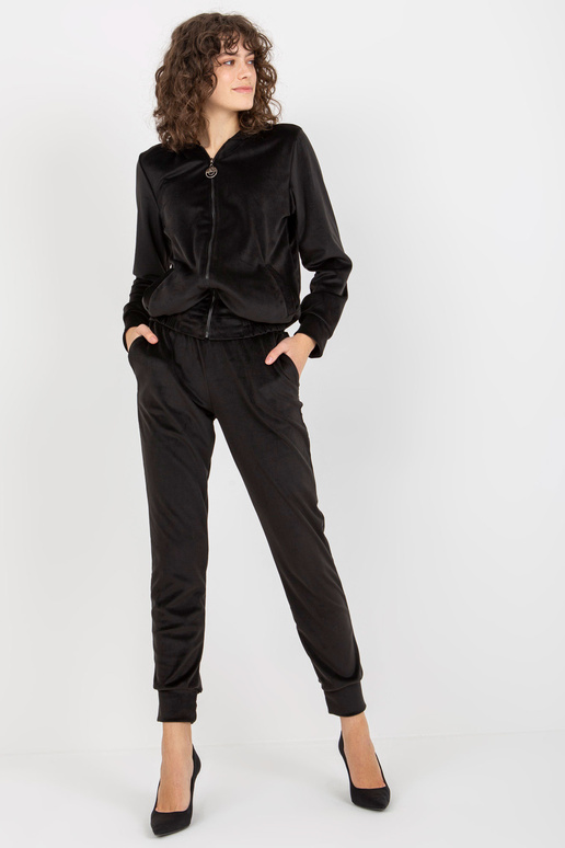 Melns sieviešu velūra komplekts ar...