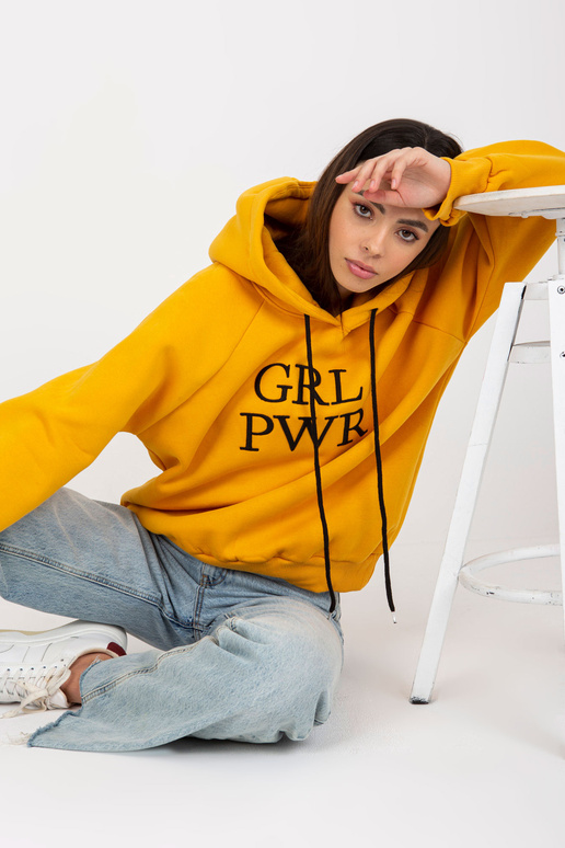 Dzeltens sporta krekls ar kapuci un...