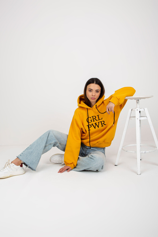 Dzeltens sporta krekls ar kapuci un...