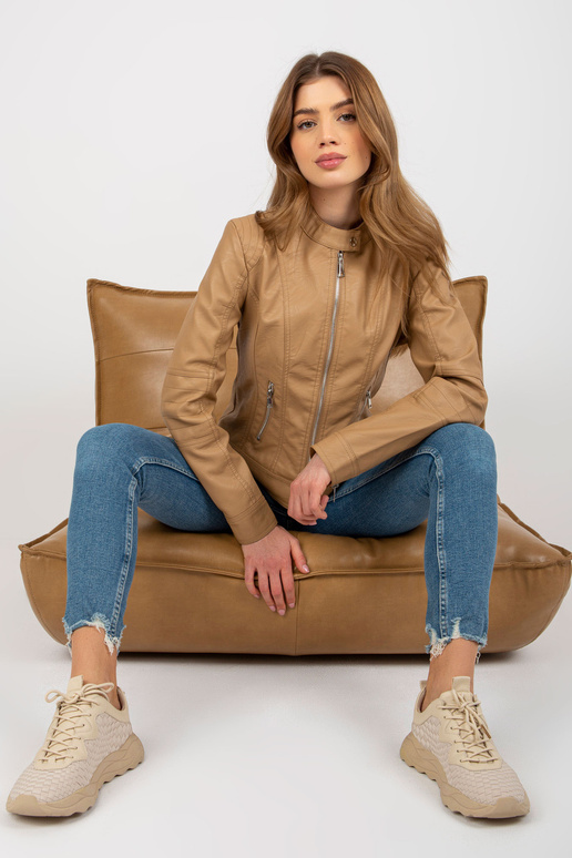 Vieglas kamieļkrāsas eko-ādas... Vieglas kamieļkrāsas eko-ādas...