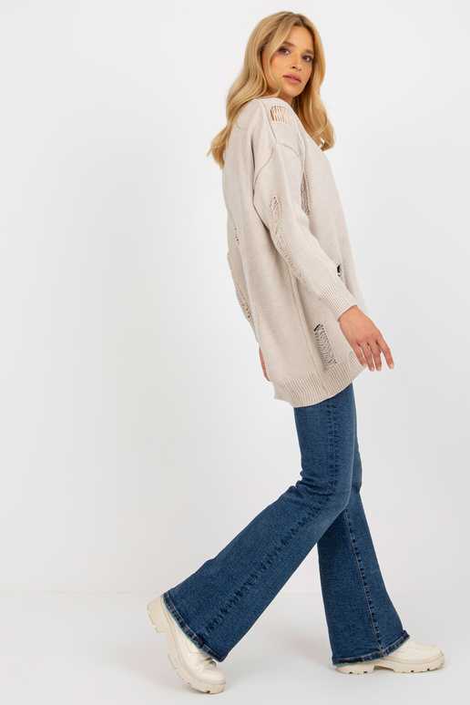 Bēša liela izmēra jaka ar caurumiem...