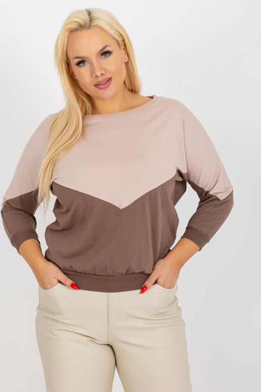 Bēša un brūna liela izmēra pamata...