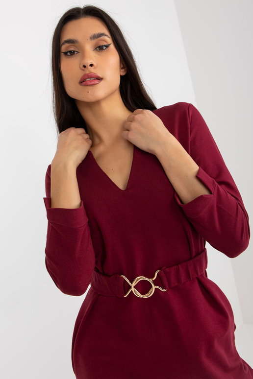 Bordo taisna džemperkleita ar kabatām...