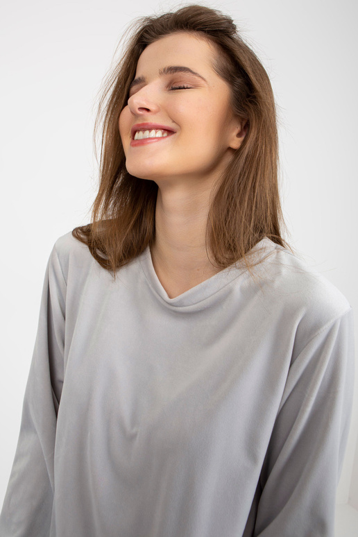 Gaiši pelēks velūra komplekts ar...