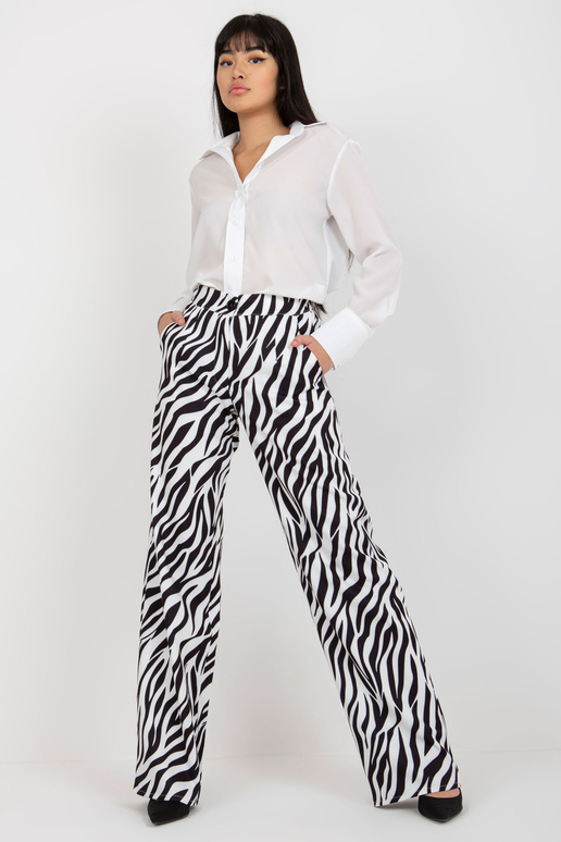 Melnbaltas platas bikses ar dzīvnieku...