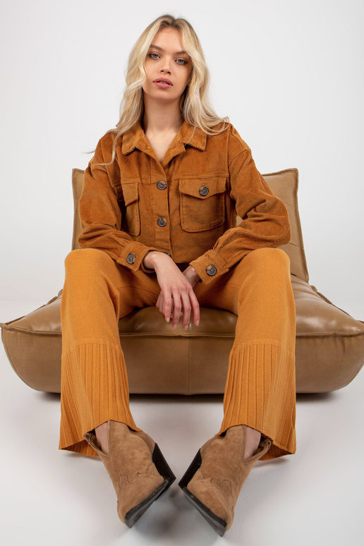 Tumši dzeltenas platas adītas bikses...