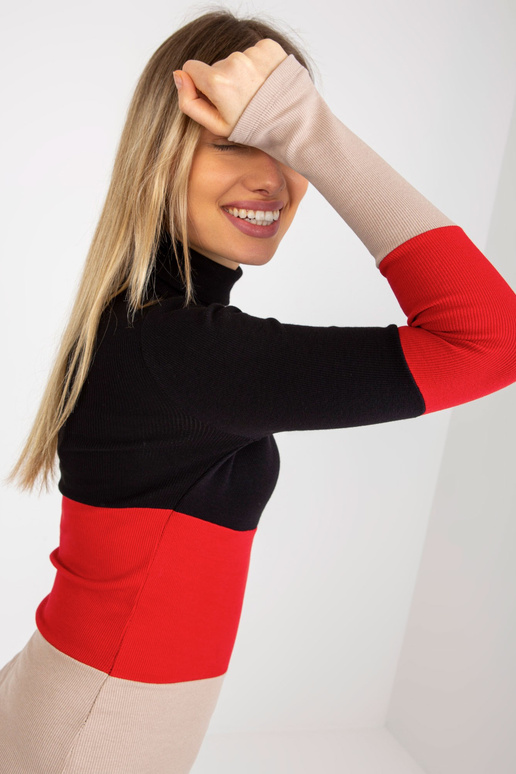 Melna un bēša sieviešu pamata blūze...