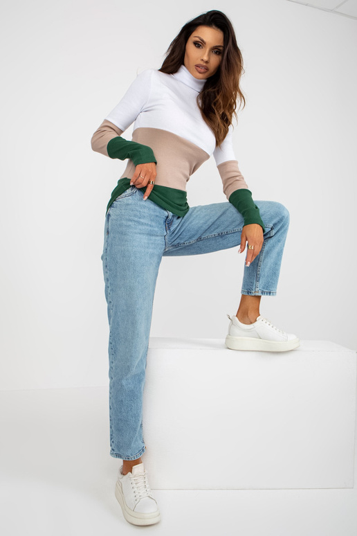 Balta un bēša sieviešu pamata blūze...