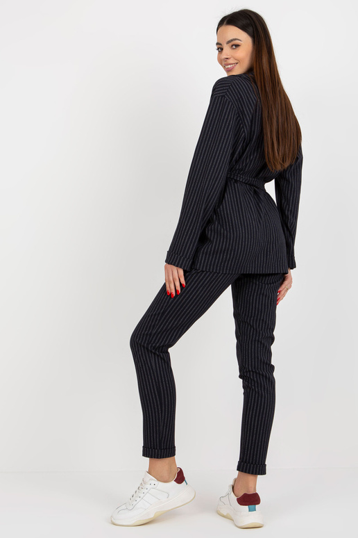 Tumši zils elegants žakete no... Tumši zils elegants žakete no...