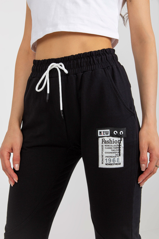 Melnas sieviešu sporta bikses ar potītēm