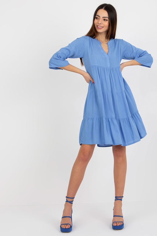 Gaiši zila brīva kleita ar volānu un...