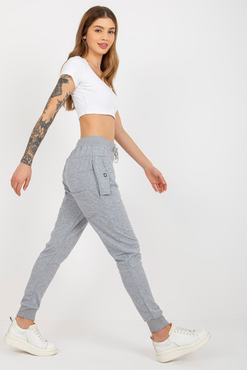 Pelēkas sieviešu sporta...